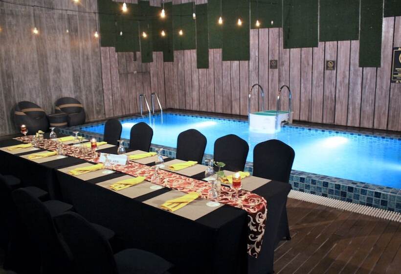 Fotos del hotel @hom Premiere Gkb Gresik:  16