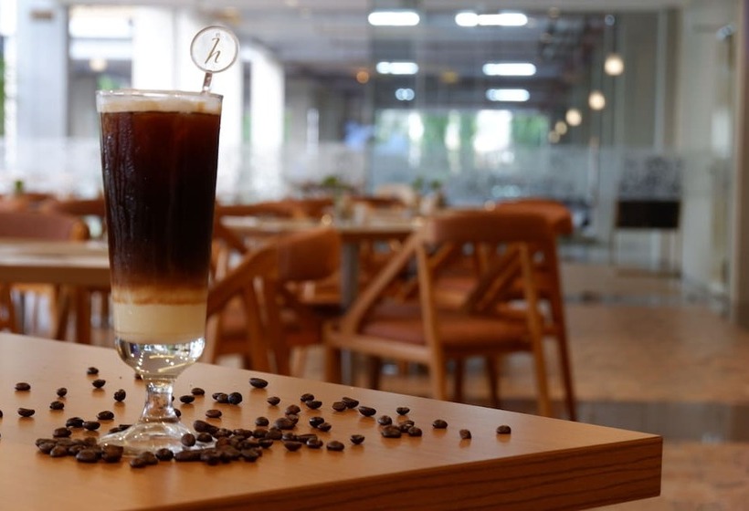 Fotos del hotel @hom Premiere Gkb Gresik:  13