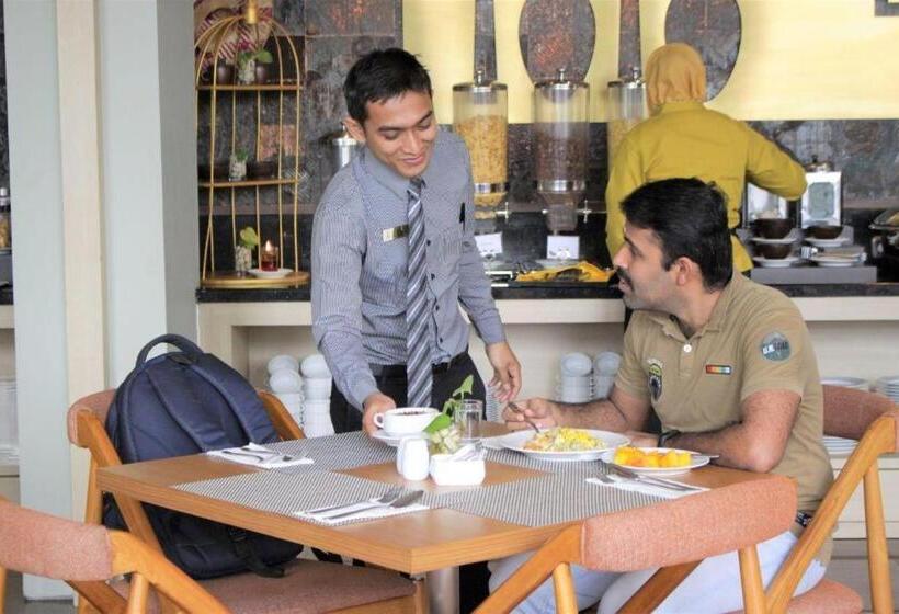 Fotos del hotel @hom Premiere Gkb Gresik:  25