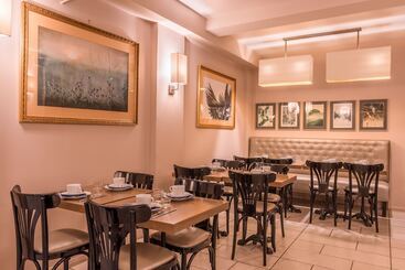 Пари Франс Отель - Париж