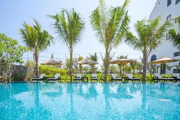Athenia Hoi An Boutique Hotel & Spa