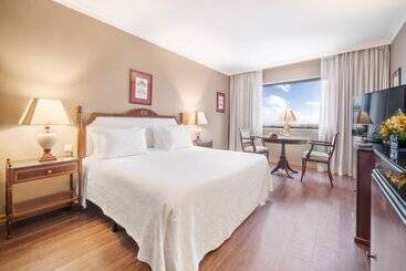 Dom Pedro Lisboa - Лиссабон