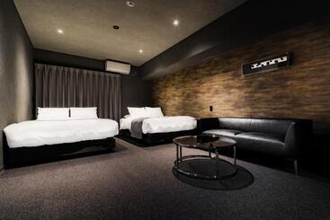 Randor Hotel Namba Osaka Suites - Osaka