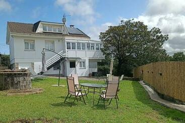 Alojamiento Casamar, Con Jardín - Carreño