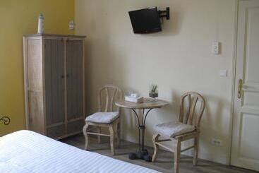 La Fiancee Du Pirate - Villefranche sur Mer