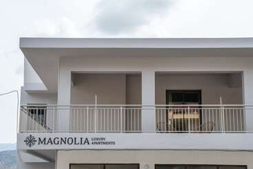Magnolia Luxury Chania Central Apartments - La Canea