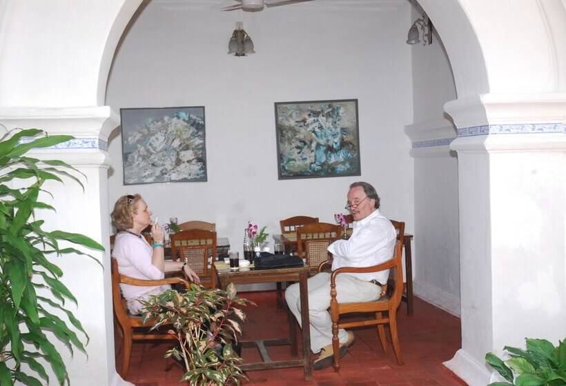 Fotos del hotel Old Courtyard:  3