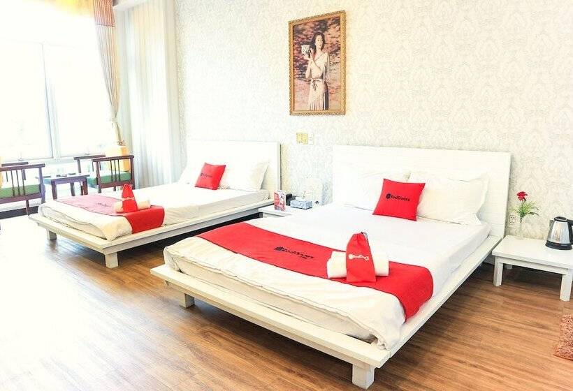 Fotos del hotel Reddoorz Plus @ Nguyen Thi Thap Street:  7