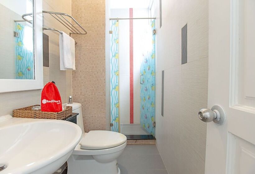 Fotos del hotel Reddoorz Plus @ Nguyen Thi Thap Street:  6