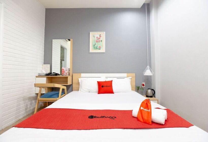 Fotos del hotel Reddoorz Plus @ Nguyen Thi Thap Street:  17