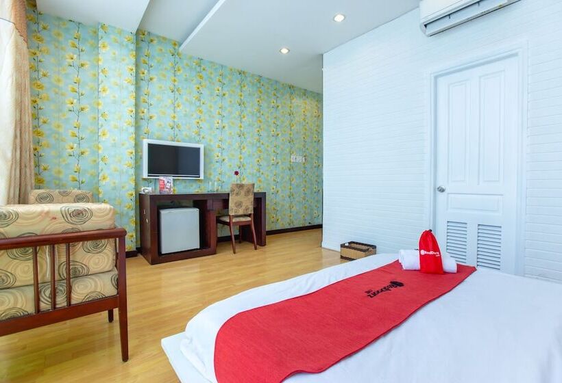 Fotos del hotel Reddoorz Plus @ Nguyen Thi Thap Street:  12