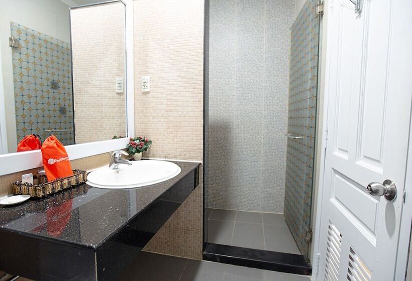 Fotos del hotel Reddoorz Plus @ Nguyen Thi Thap Street:  19