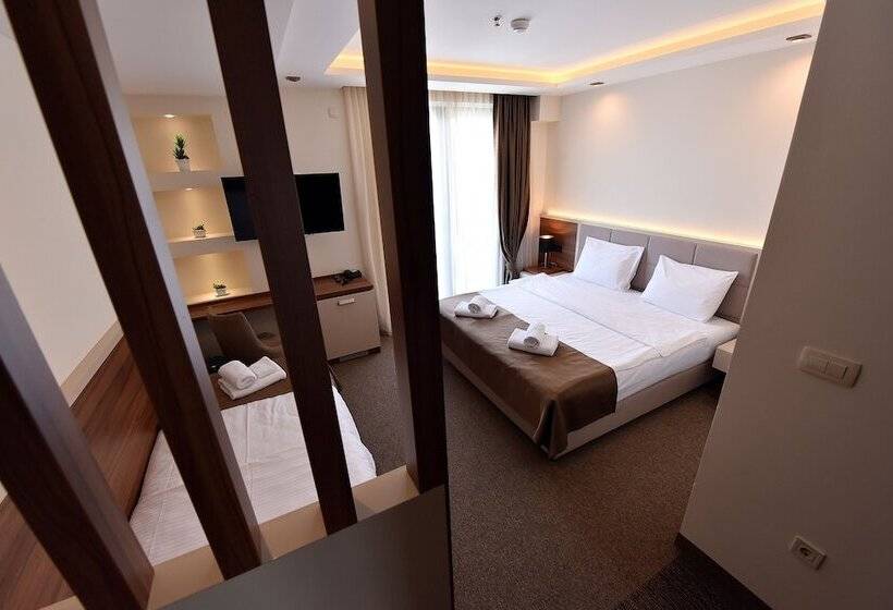 Fotos del hotel Lazaro:  6