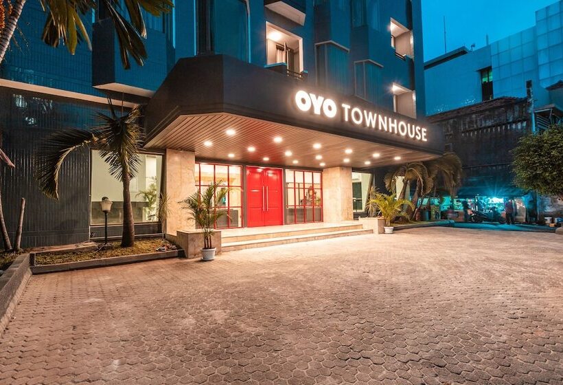 Fotos del hotel Oyo Townhouse 2 Hotel Gunung Sahari:  17