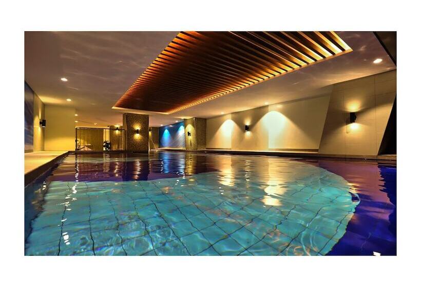 Fotos del hotel Summit  Greenhills:  18