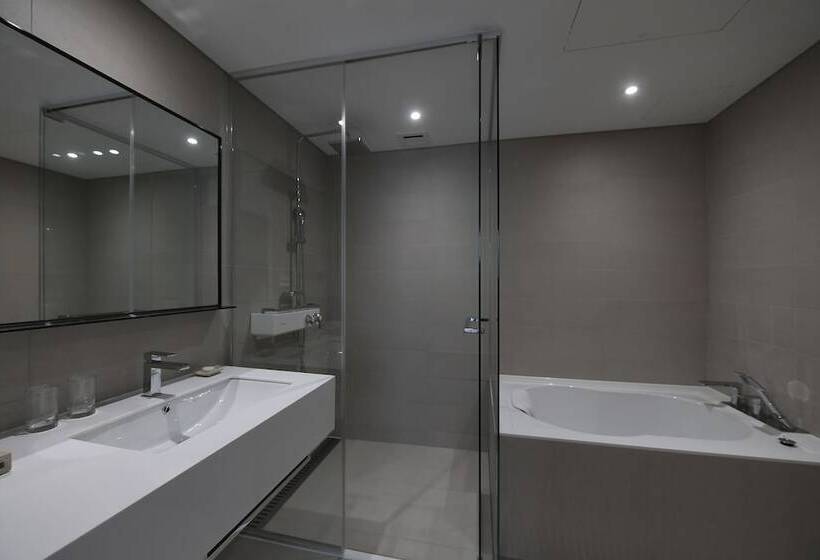 Fotos del hotel Orakai Daehakro:  18