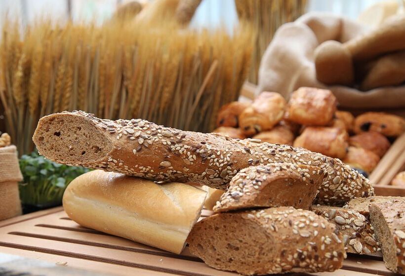 Fotos del hotel Grand Cosmopolitan:  2