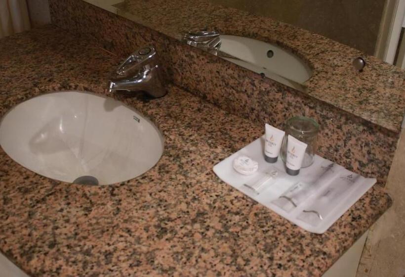 Fotos del hotel Beverly Hotel Batam:  24