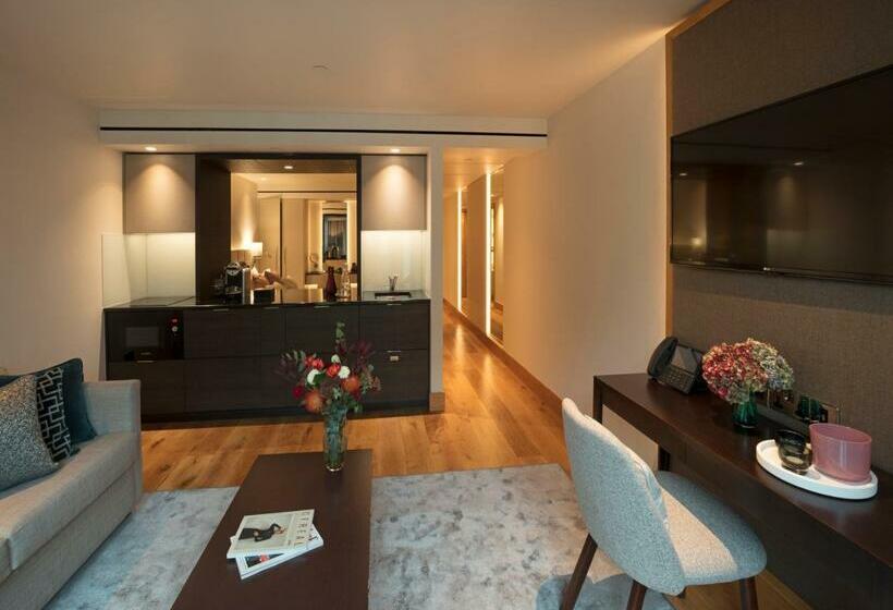 Fotos del hotel Tower Suites By Blue Orchid:  19