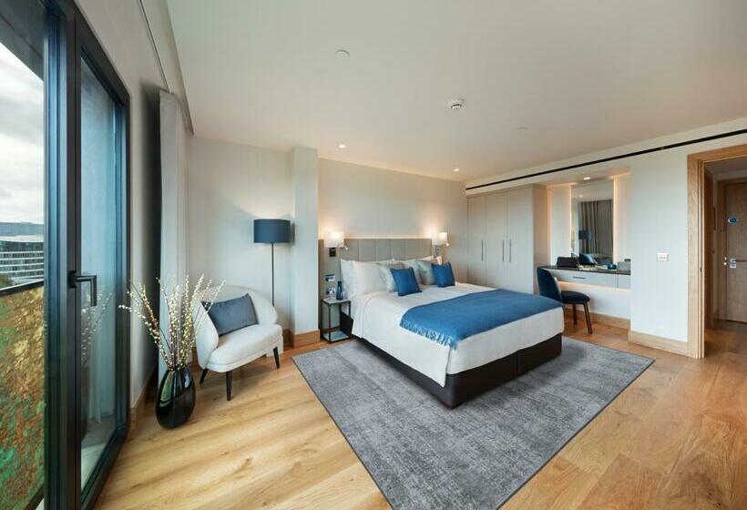 Fotos del hotel Tower Suites By Blue Orchid:  2