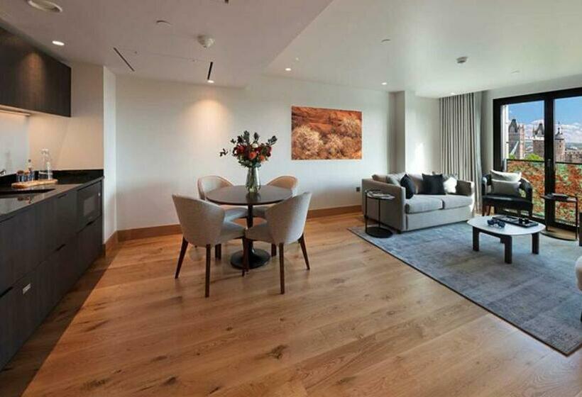 Fotos del hotel Tower Suites By Blue Orchid:  17