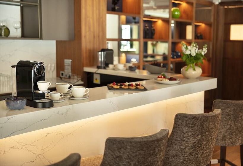 Fotos del hotel Tower Suites By Blue Orchid:  15