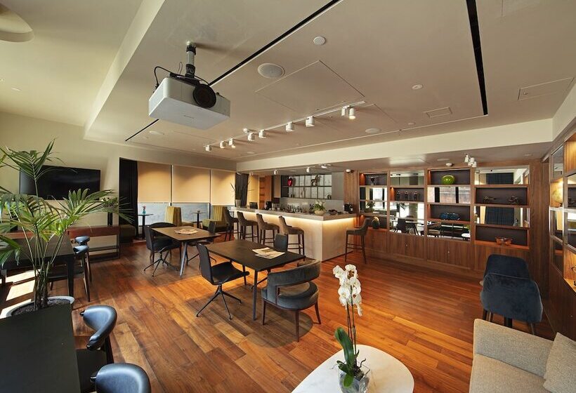 Fotos del hotel Tower Suites By Blue Orchid:  37