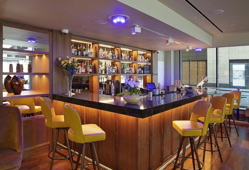 Fotos del hotel Tower Suites By Blue Orchid:  47