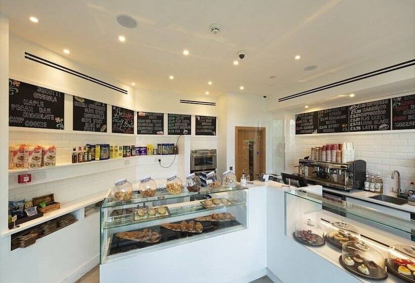 Fotos del hotel Tower Suites By Blue Orchid:  41