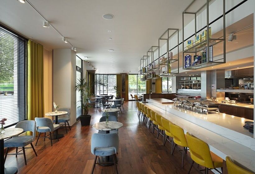 Fotos del hotel Tower Suites By Blue Orchid:  48