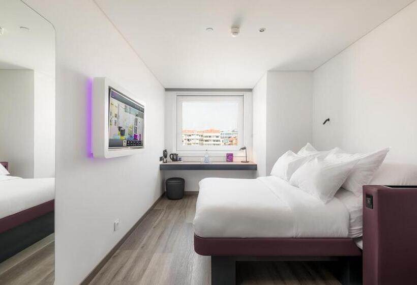 Yotel Porto