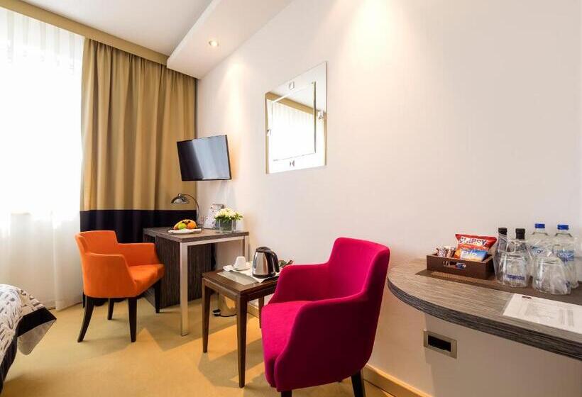 Fotos del hotel In Hotel Beograd:  2