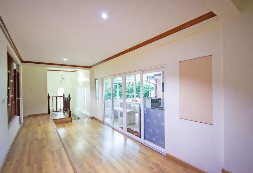 Fotos del hotel Phuket Airport Suites & Lounge Bar:  23