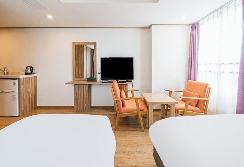 Fotos del hotel Rest Seogwipo:  11