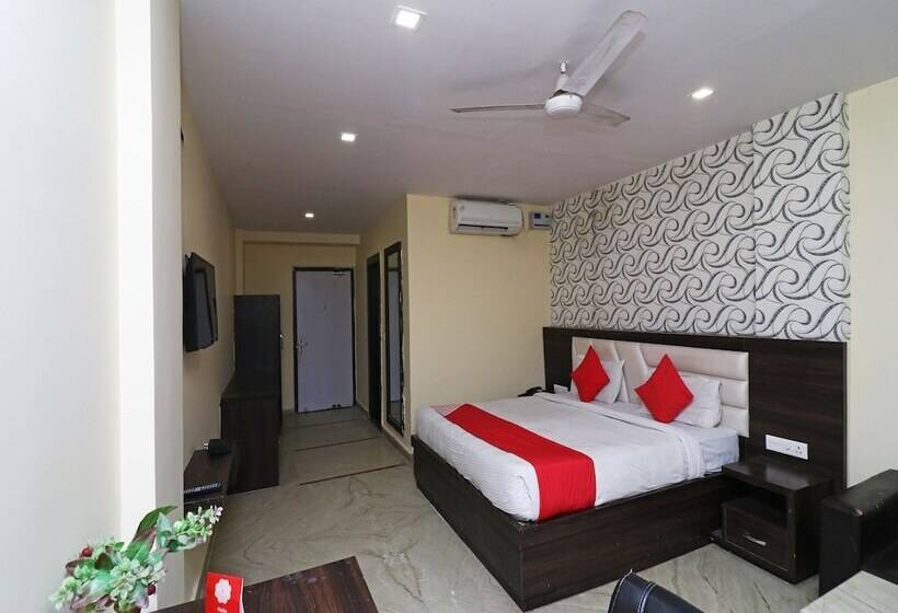 Fotos del hotel Oyo 23595 Hotel Tajway Inn:  11