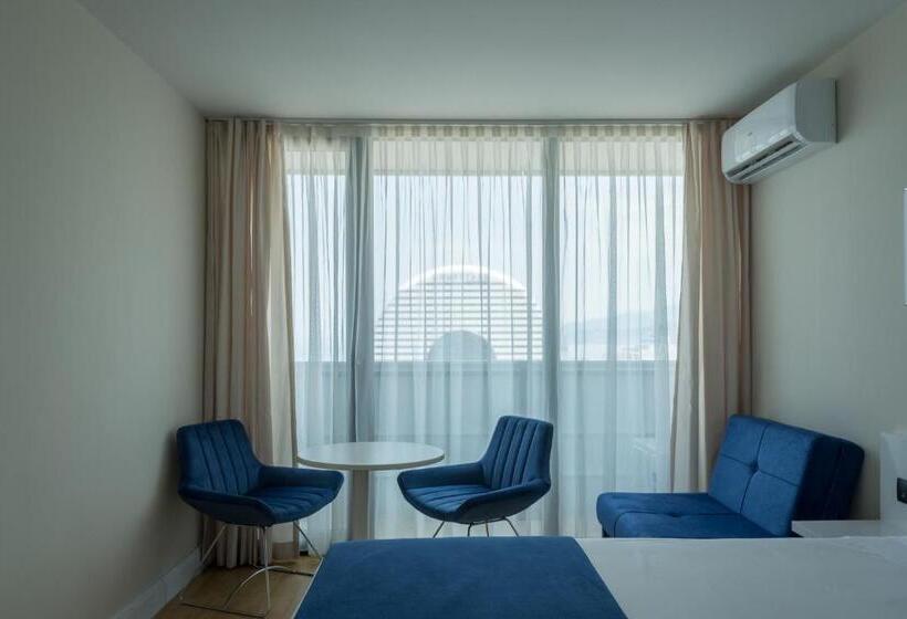 Fotos del hotel Orbi City Hotel Official:  20