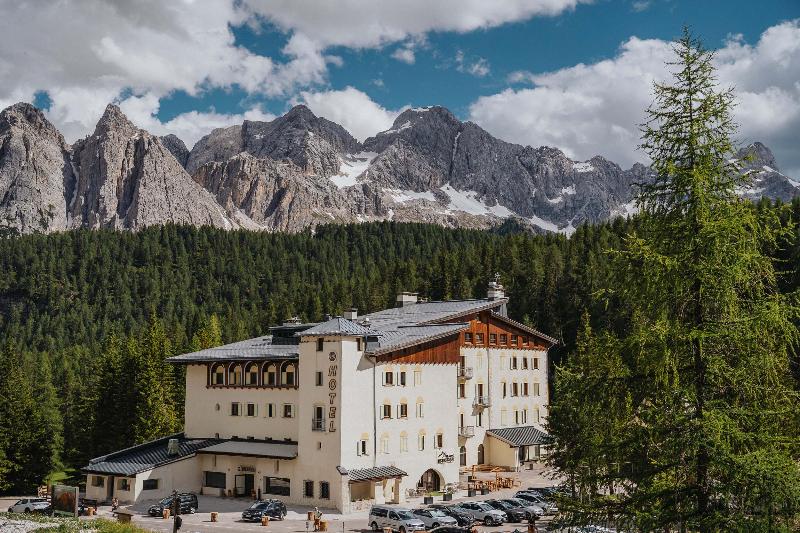 Fotos del hotel B&b  Passo Tre Croci Cortina:  25