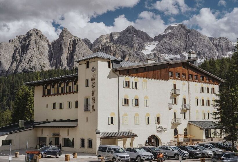 Fotos del hotel B&b  Passo Tre Croci Cortina:  15