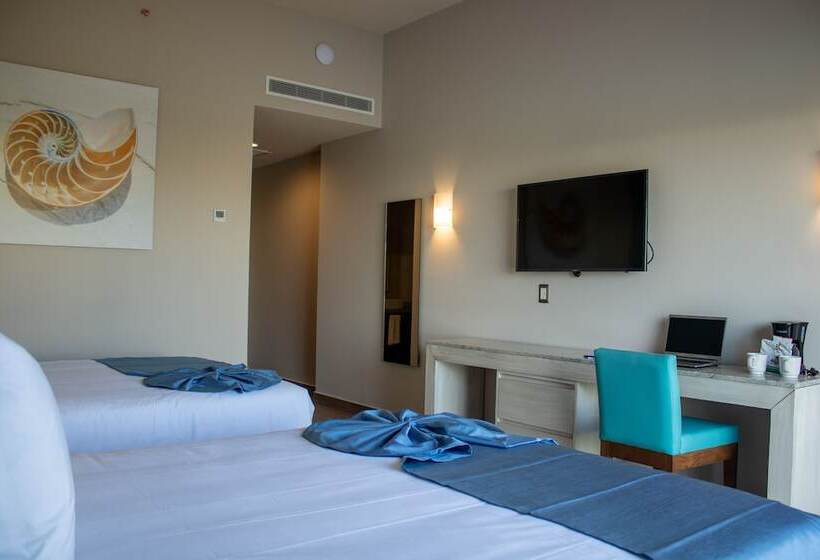 Fotos del hotel Varali Grand:  13