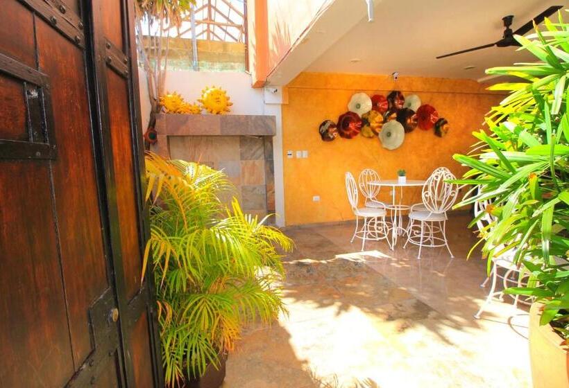 Fotos del hotel Papagayo  Boutique:  3