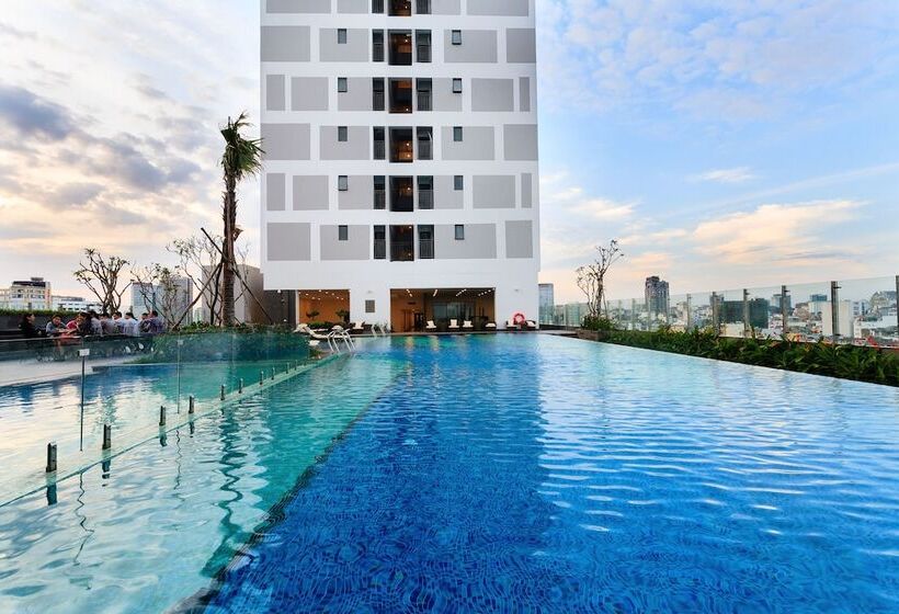 The Milky Way River Gate Apartment