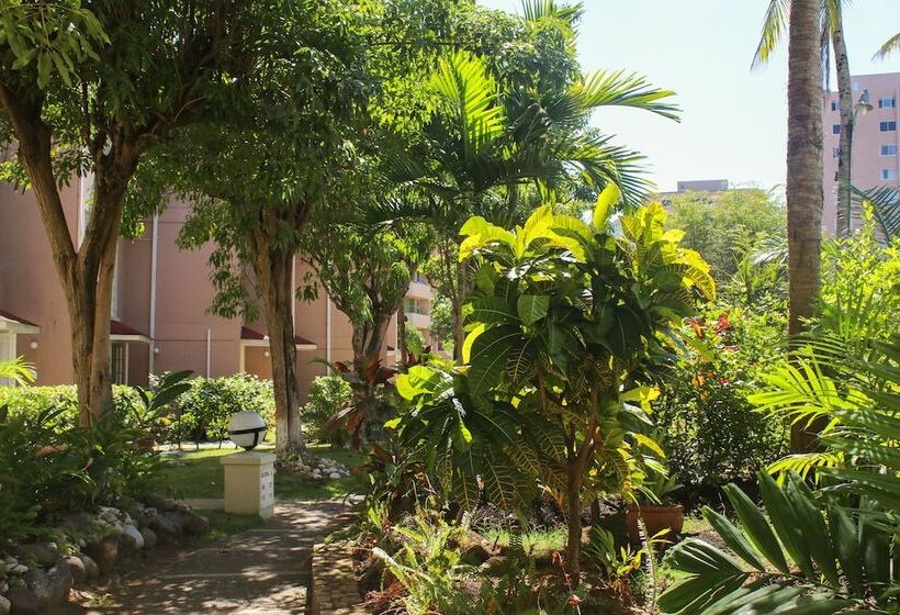 Fotos del hotel Fisherman Point Beach Resort:  11