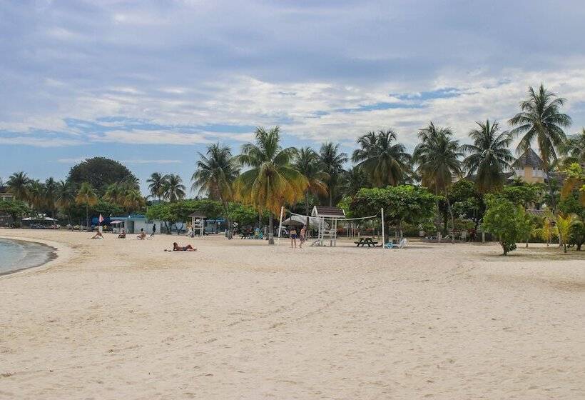 Fotos del hotel Fisherman Point Beach Resort:  22