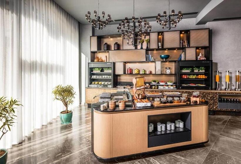 Fotos del hotel Courtyard By Marriott Baku:  10