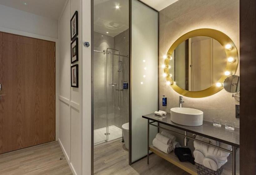 Fotos del hotel Pestana Cr7 Gran Vía Madrid:  4