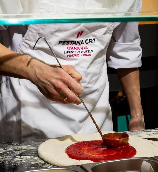 Fotos del hotel Pestana Cr7 Gran Vía Madrid:  13