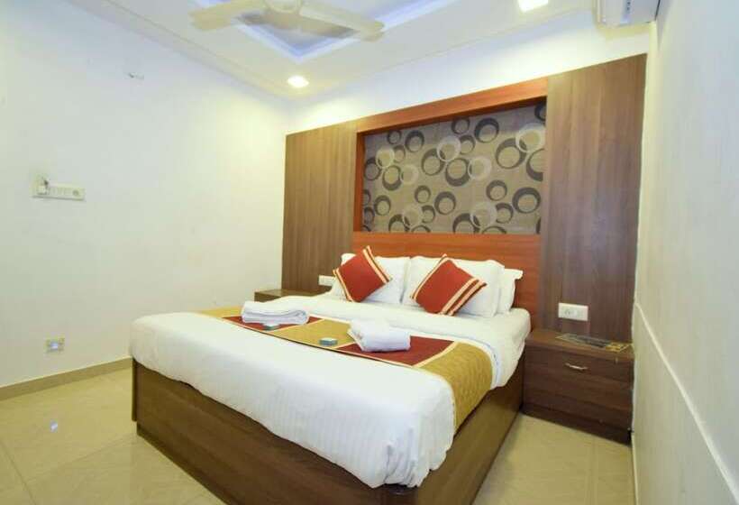 Fotos del hotel Anupam, Paldi:  4