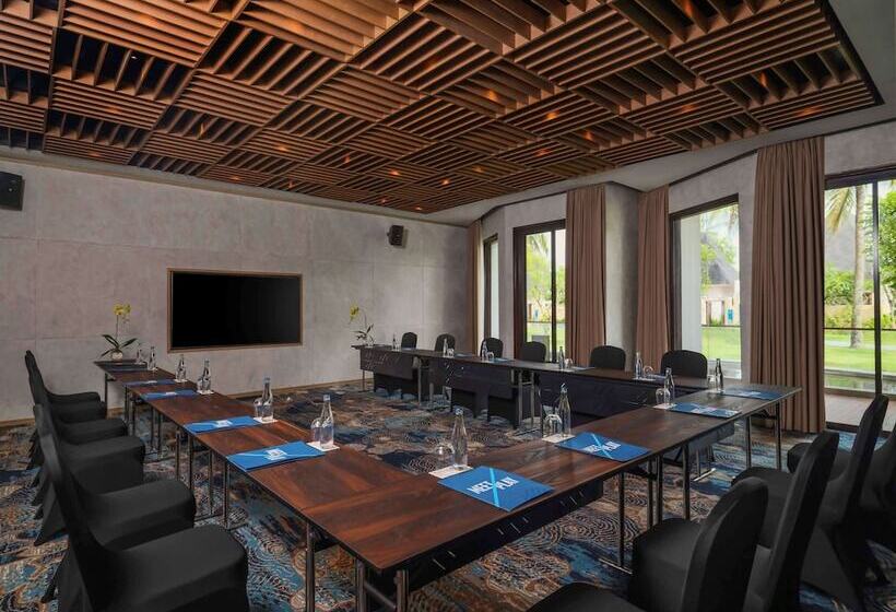 Fotos del hotel Pullman Lombok Mandalika Beach Resort:  9