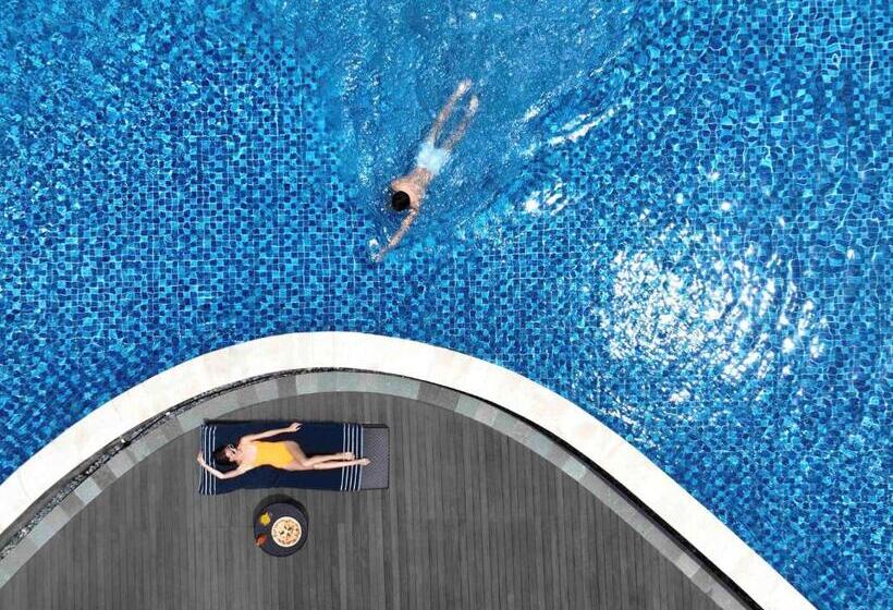 Pullman Lombok Mandalika Beach Resort