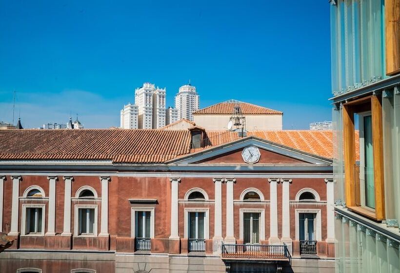 Akeah Hotel Gran Via – Adults Only